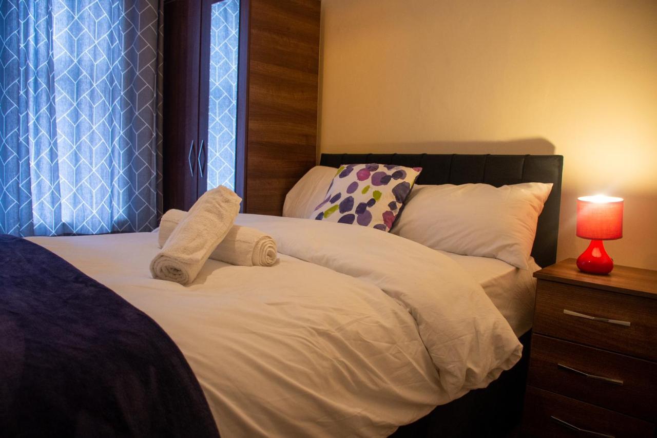 Royale Green View House- Free Parking, Wifi, Perfect For Contractors And Holiday Northampton Ngoại thất bức ảnh