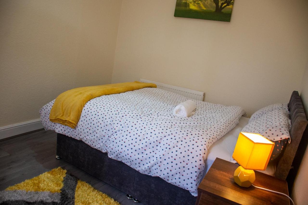 Royale Green View House- Free Parking, Wifi, Perfect For Contractors And Holiday Northampton Ngoại thất bức ảnh